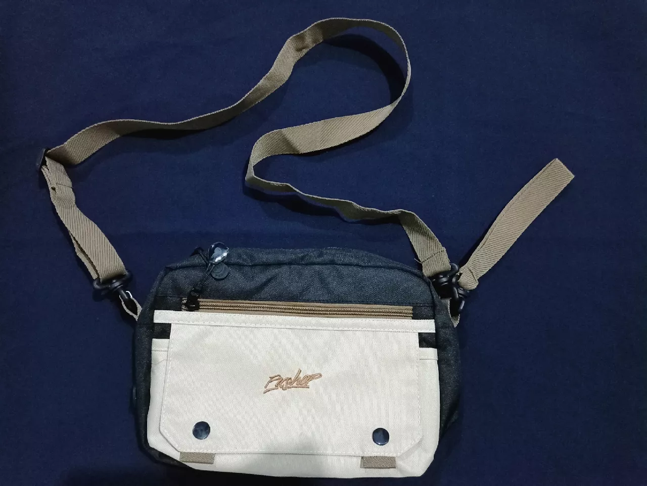 1. Tas Selempang Slingbag Casual Razo Pushop - Foto ulasan pembeli