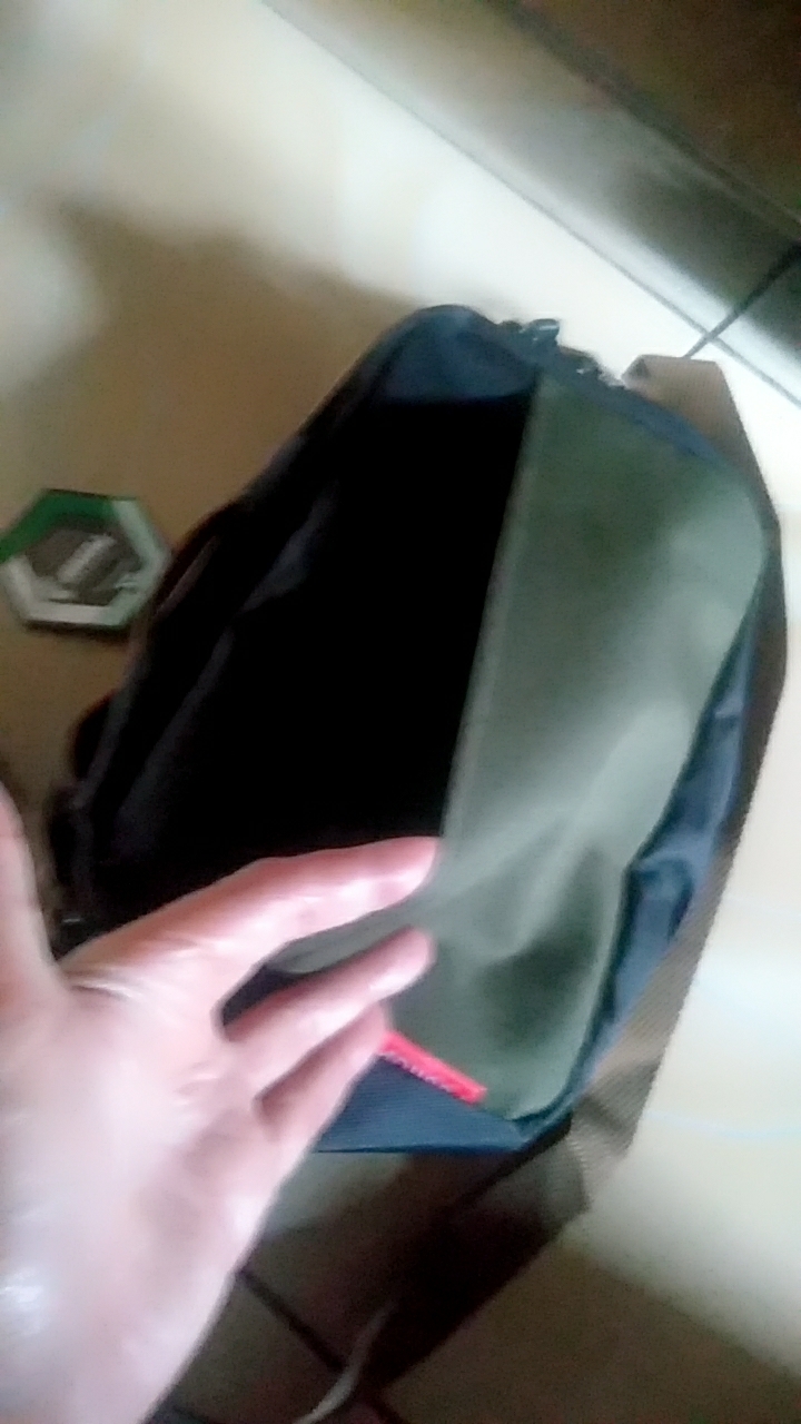 1. Tas Selempang Slingbag Casual Razo Pushop - Foto ulasan pembeli