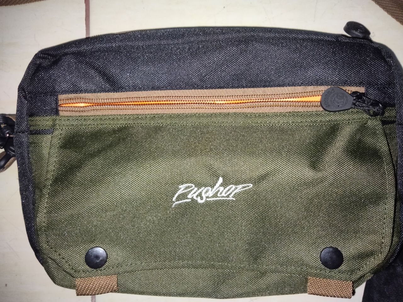 1. Tas Selempang Slingbag Casual Razo Pushop - Foto ulasan pembeli