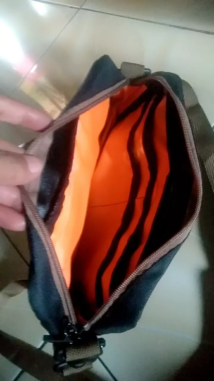 1. Tas Selempang Slingbag Casual Razo Pushop - Foto ulasan pembeli