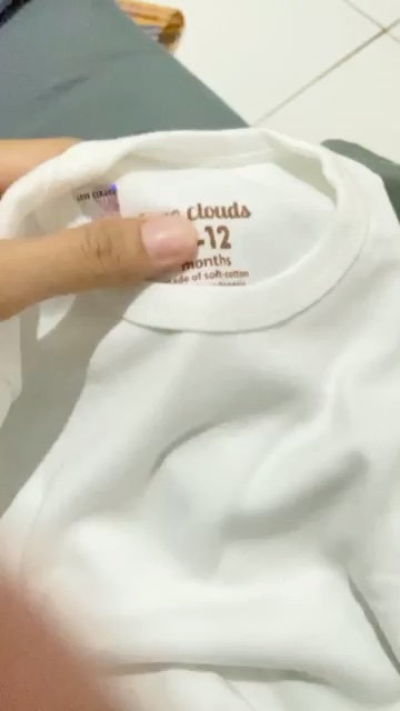 1. Kaos Polos Bayi (SNI) Tee Shirt Anak - Foto ulasan pembeli