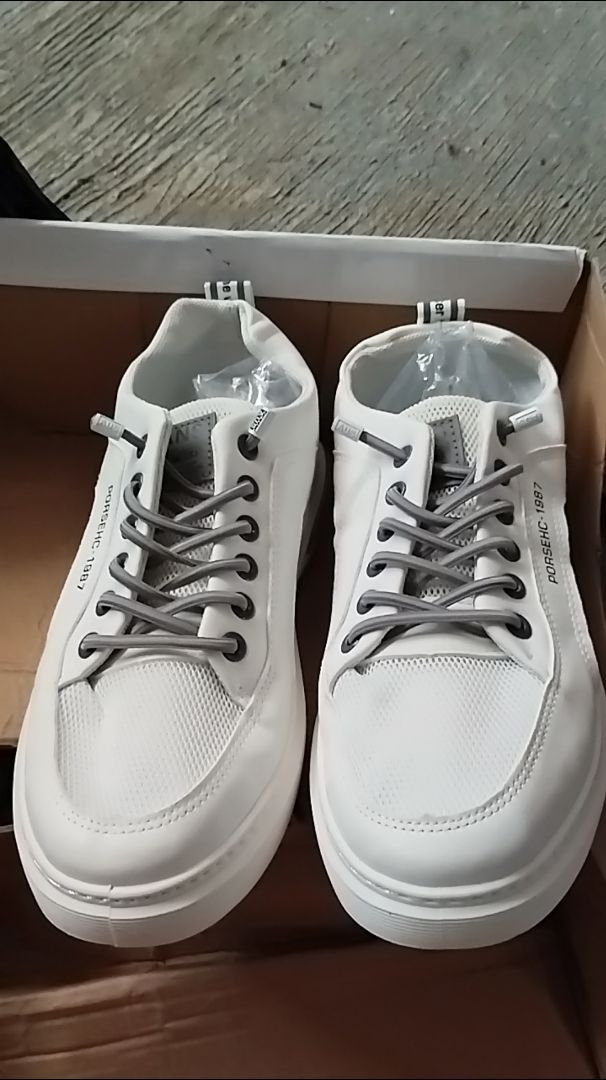 1. Leedoo Sepatu Pria Formal Sneakers Original Muda Kekinian Tali Hitam Kulit Sepatu Shoes Putih MC421 - Foto ulasan pembeli