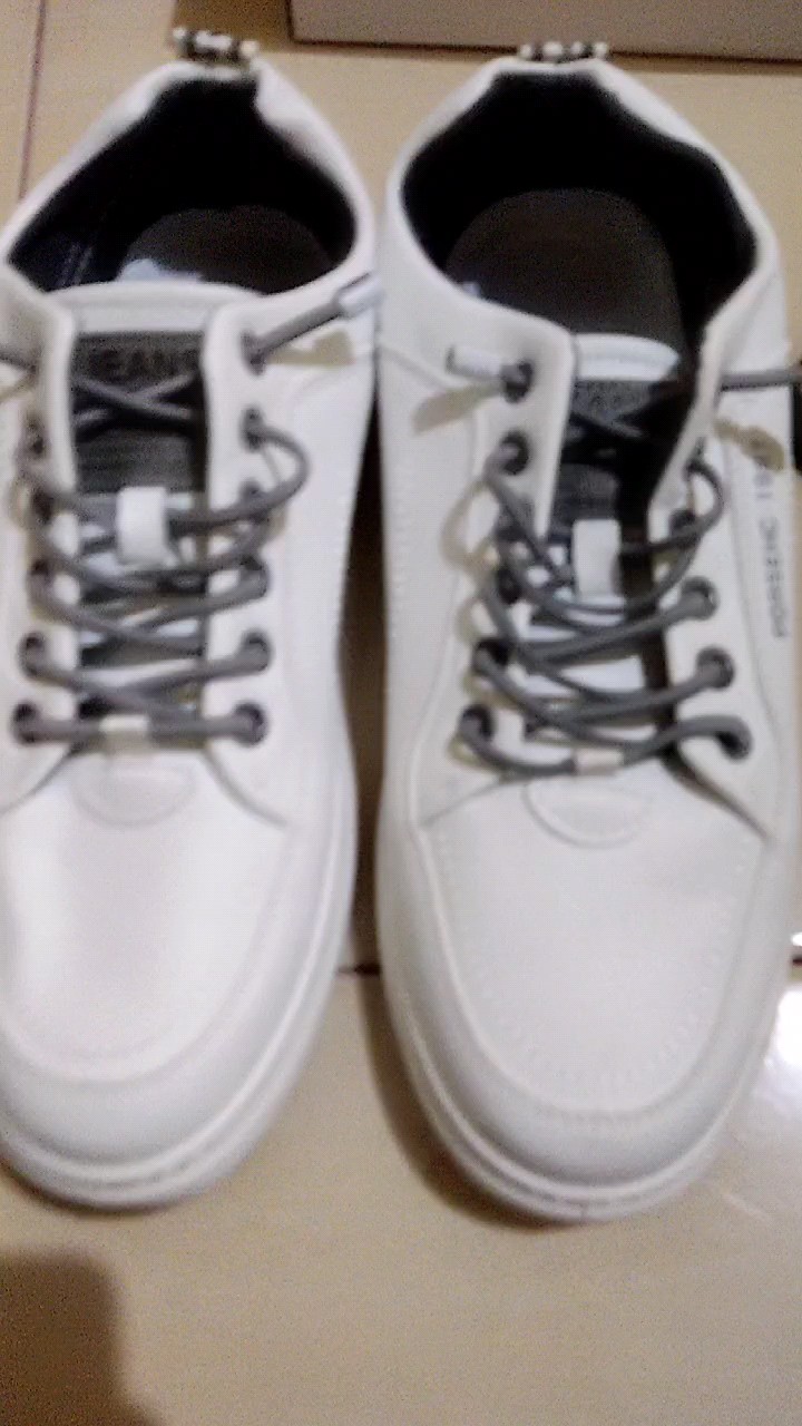 1. Leedoo Sepatu Pria Formal Sneakers Original Muda Kekinian Tali Hitam Kulit Sepatu Shoes Putih MC421 - Foto ulasan pembeli