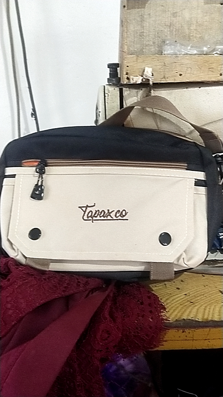 10. Tas Selempang Slingbag Casual Zora Tapax Cordura Unisex - Foto ulasan pembeli