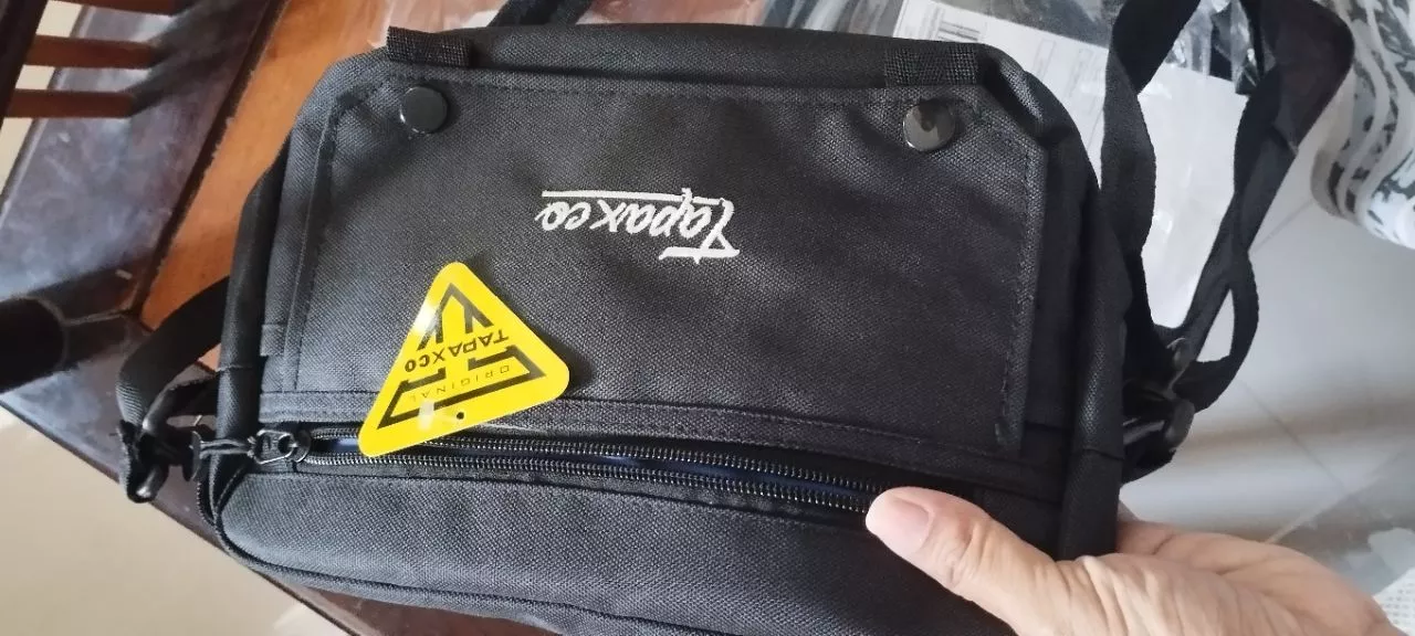 10. Tas Selempang Slingbag Casual Zora Tapax Cordura Unisex - Foto ulasan pembeli