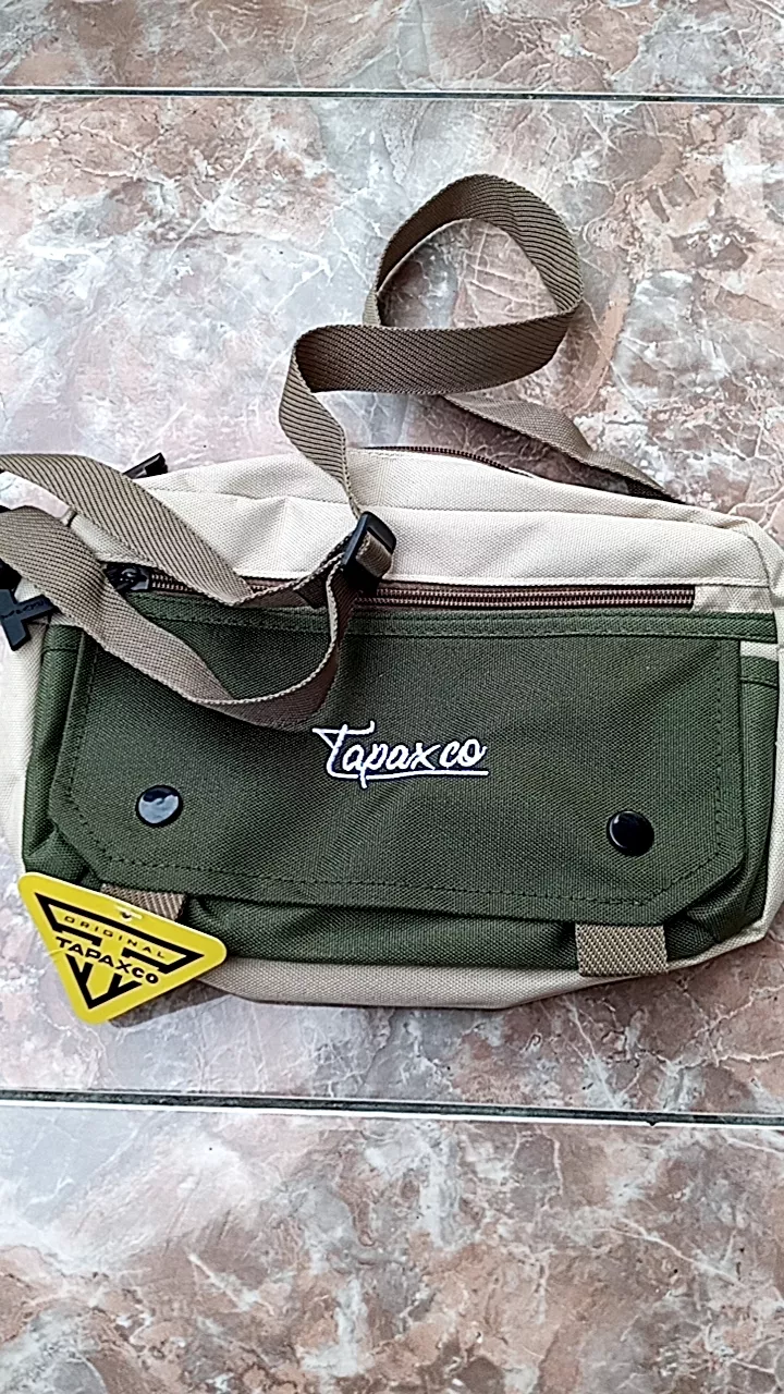 10. Tas Selempang Slingbag Casual Zora Tapax Cordura Unisex - Foto ulasan pembeli