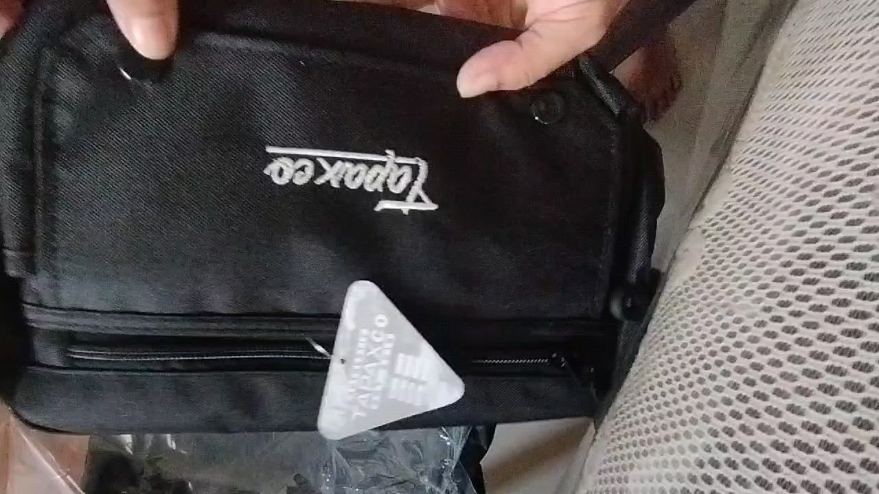 10. Tas Selempang Slingbag Casual Zora Tapax Cordura Unisex - Foto ulasan pembeli