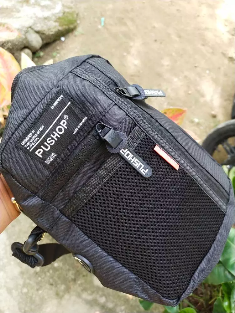 4. Tas Selempang Slingbag Pushop Marco - Foto ulasan pembeli