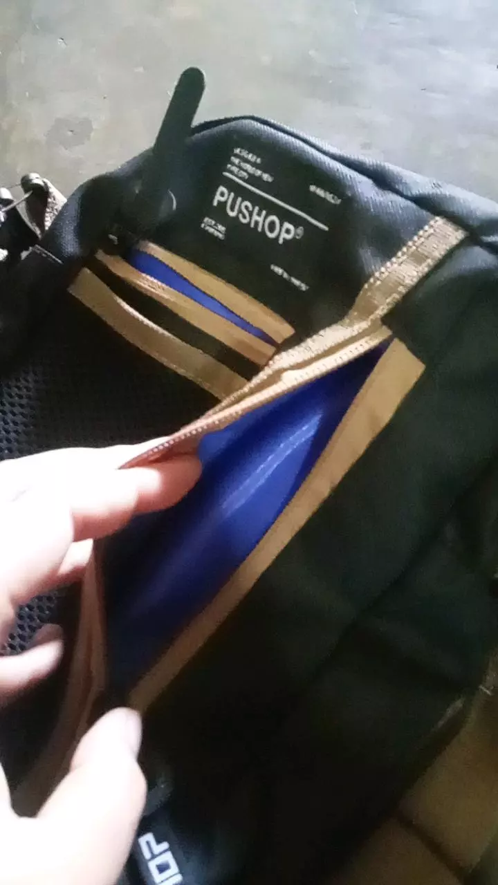 4. Tas Selempang Slingbag Pushop Marco - Foto ulasan pembeli