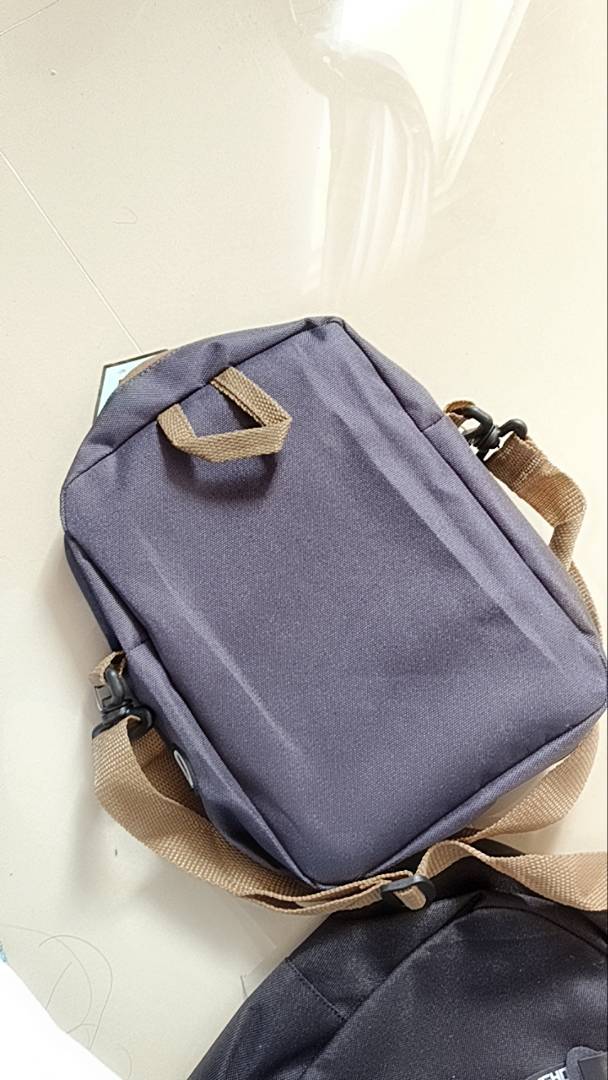 4. Tas Selempang Slingbag Pushop Marco - Foto ulasan pembeli