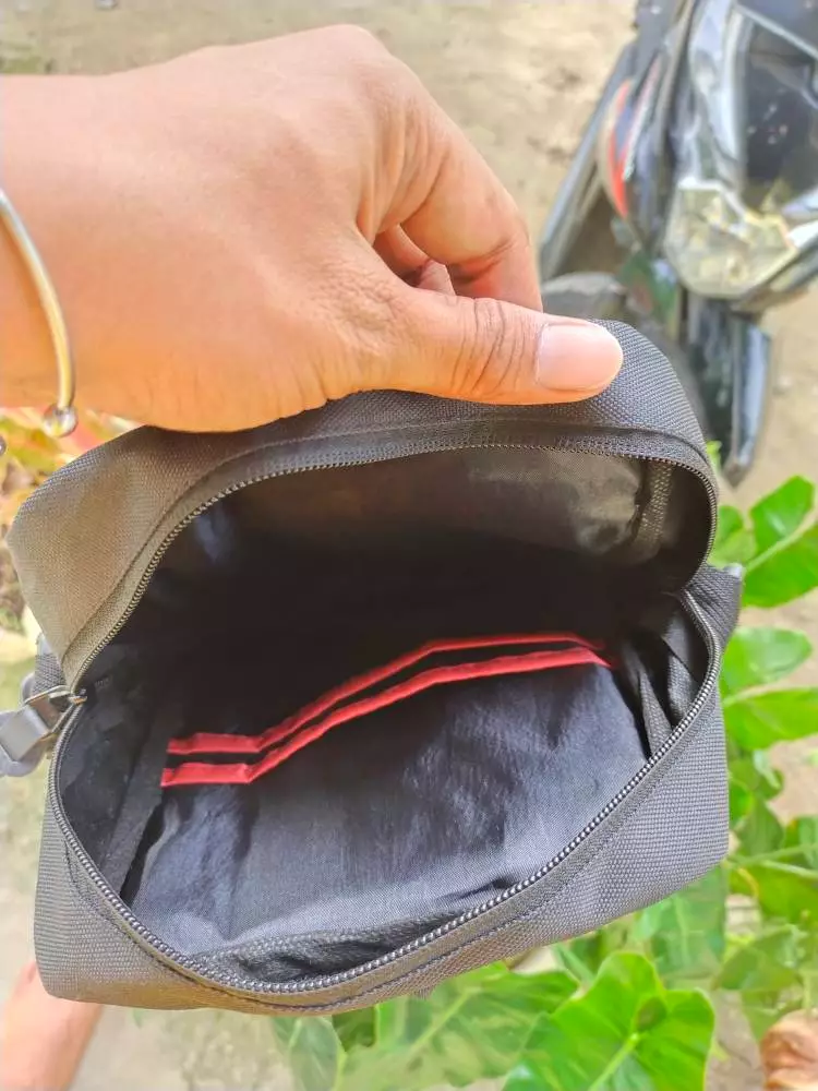 4. Tas Selempang Slingbag Pushop Marco - Foto ulasan pembeli