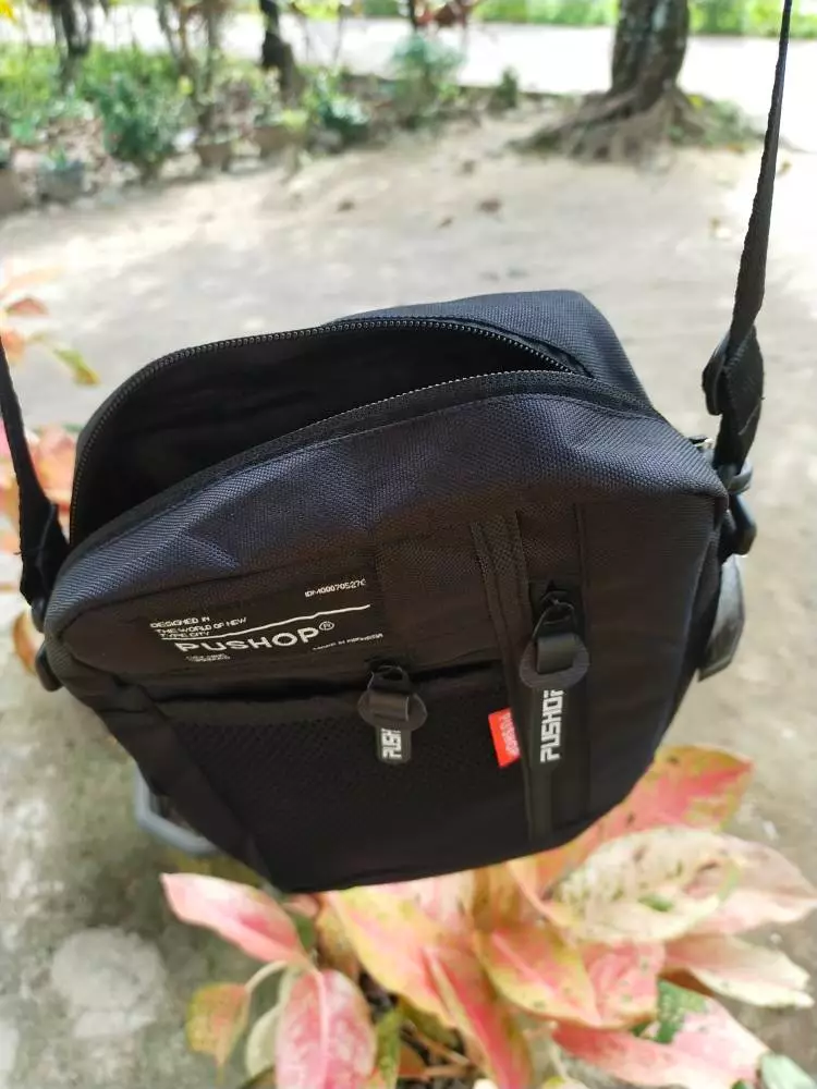 4. Tas Selempang Slingbag Pushop Marco - Foto ulasan pembeli