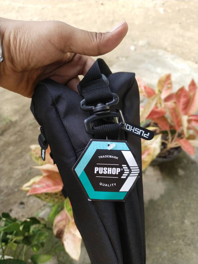 4. Tas Selempang Slingbag Pushop Marco - Foto ulasan pembeli