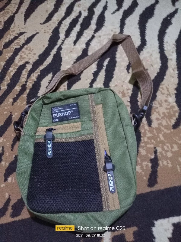 4. Tas Selempang Slingbag Pushop Marco - Foto ulasan pembeli