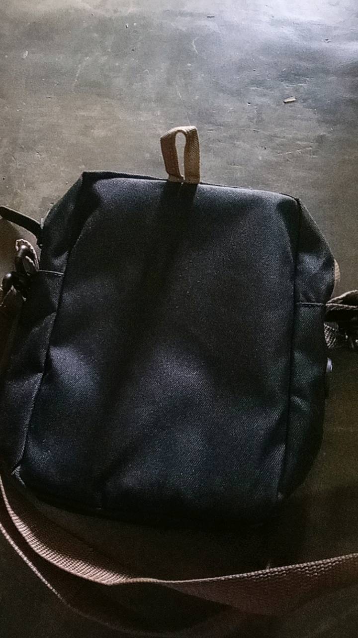 4. Tas Selempang Slingbag Pushop Marco - Foto ulasan pembeli
