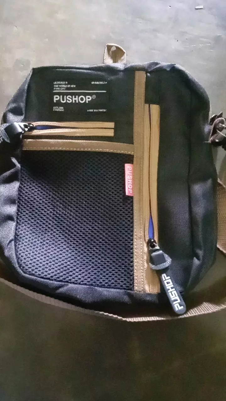 4. Tas Selempang Slingbag Pushop Marco - Foto ulasan pembeli