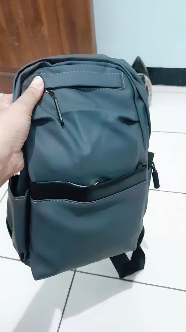 5. Freeknight Tas Selempang Pria Tas Slempang Bahu Pria Wanita Ringan Anti Air Sling Bag Travel Pouch Hitam TS610 - Foto ulasan pembeli
