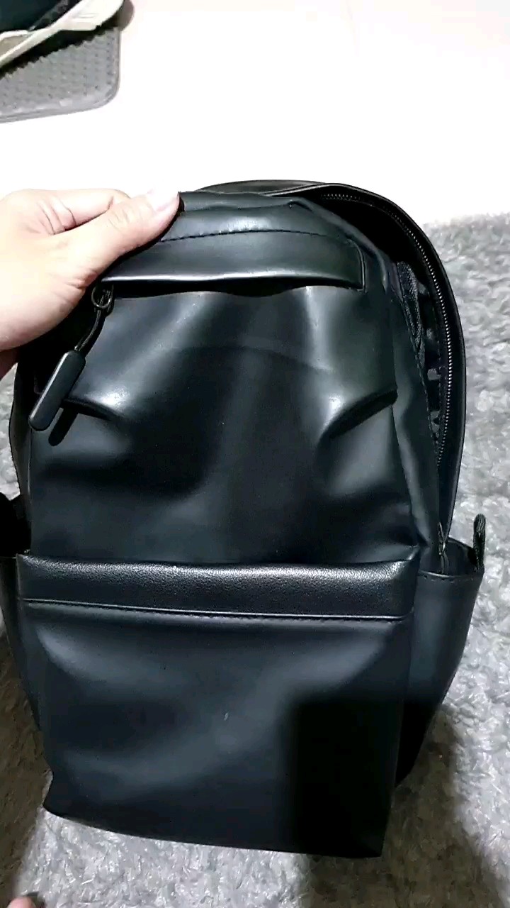 5. Freeknight Tas Selempang Pria Tas Slempang Bahu Pria Wanita Ringan Anti Air Sling Bag Travel Pouch Hitam TS610 - Foto ulasan pembeli