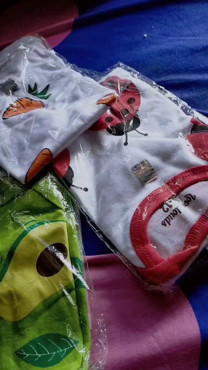 Photo review by dhinyprayoga, variant J. Duck Full,6-12, J. NewBunnyPink,6-12, Jumper LadyBuG,6-12, ...