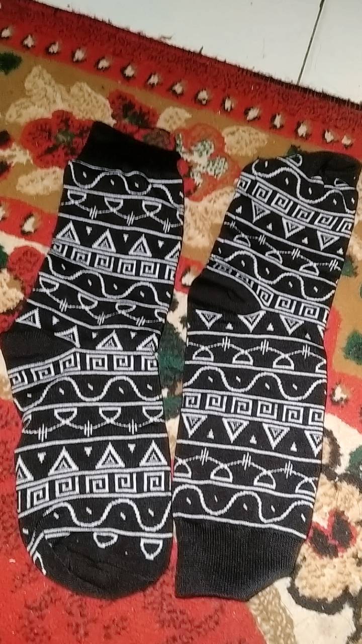 Foto ulasan pembeli mrizkyd14, varian TRIBAL VI, OFF WHITE I