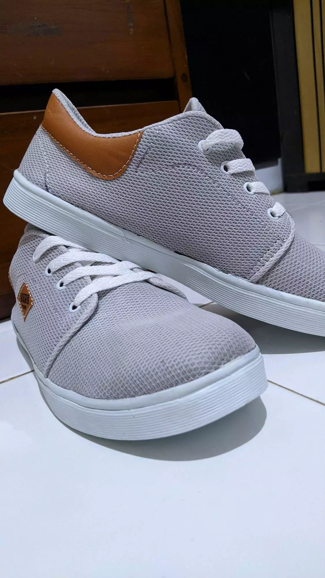 5. Sepatu Kets Denim Unisex Vans Model VD2 dengan Desain Klasik dan Nyaman - Foto ulasan pembeli