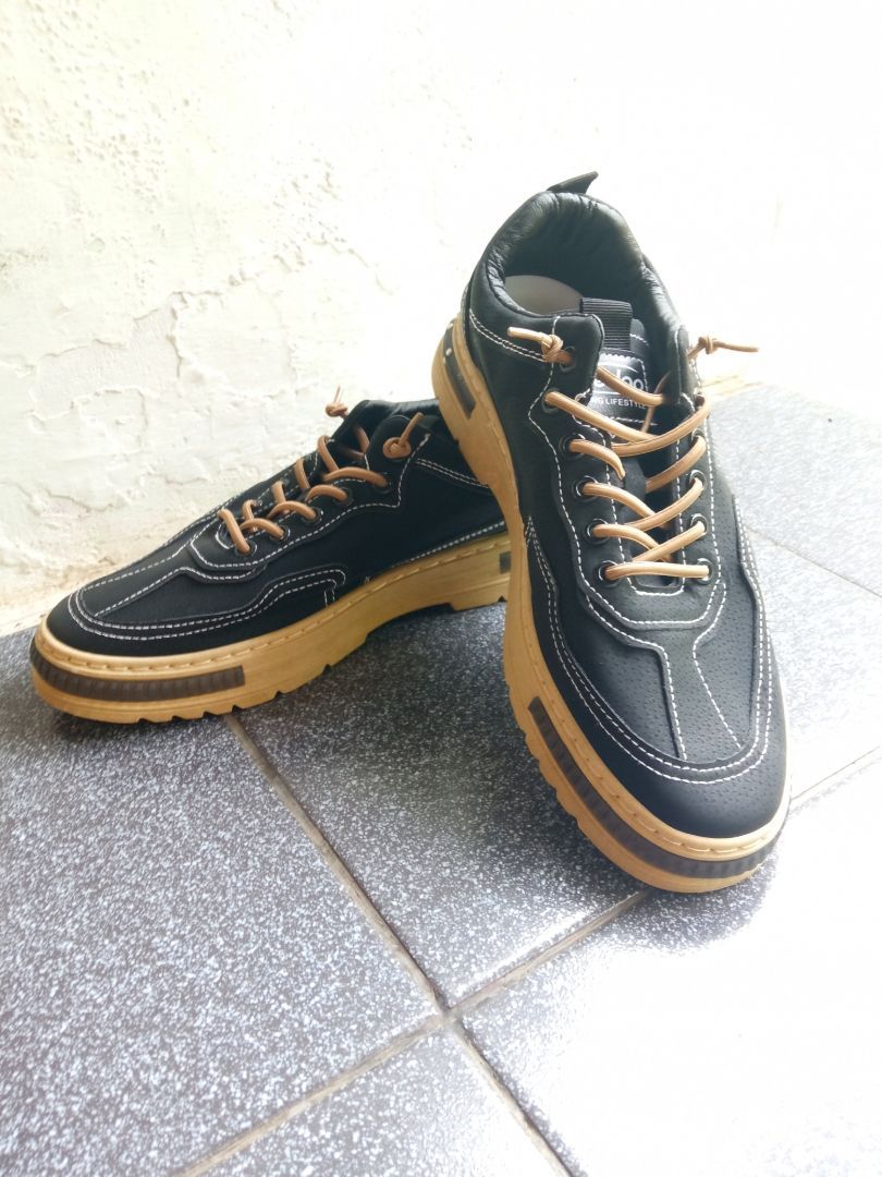 6. Leedoo Sepatu Kerja Pria Casual Outdoor Sneakers Original 100 Kekinian Olahraga Shoes Hitam MC448 - foto 5 dari 10, jerrymarpaung