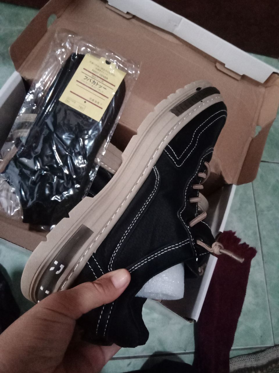 6. Leedoo Sepatu Kerja Pria Casual Outdoor Sneakers Original 100 Kekinian Olahraga Shoes Hitam MC448 - Foto ulasan pembeli