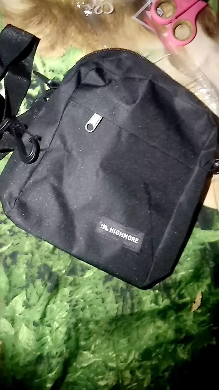 7. Tas Selempang Pria Highmore Original Casual - Foto ulasan pembeli
