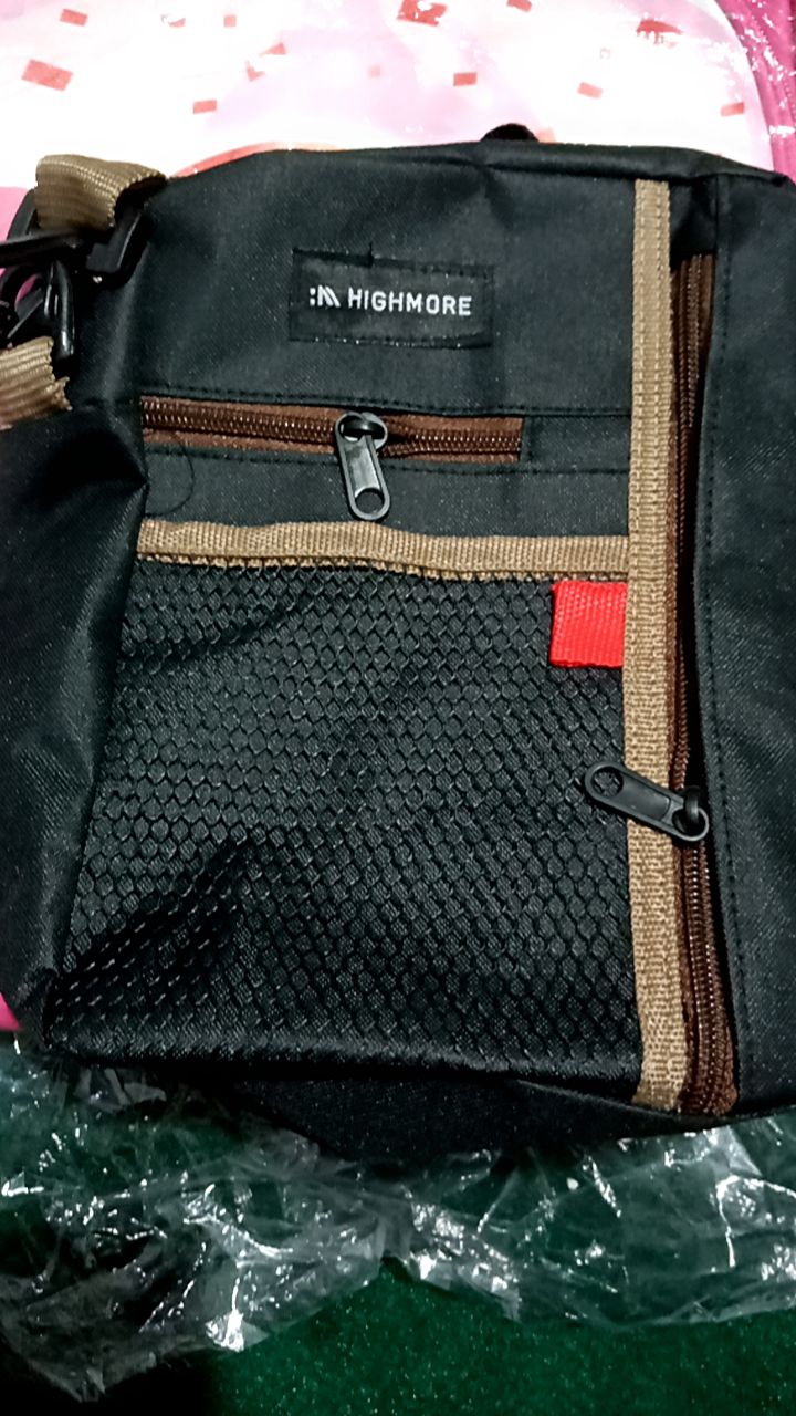 7. Tas Selempang Pria Highmore Original Casual - Foto ulasan pembeli