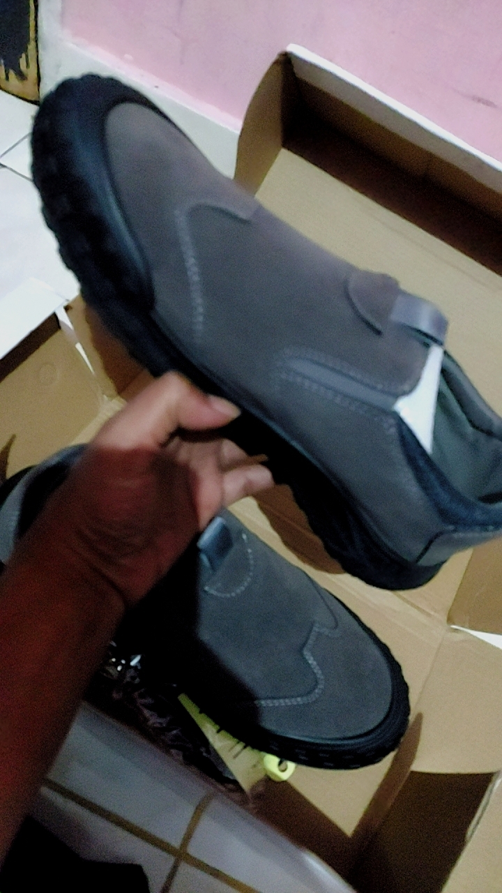 7. Leedoo Sepatu Pria Kerja Slip On Pria Kekinian Sepatu Formal Kuliah Outdoor Kerja Shoes MC451 - foto 3 dari 10, hermans15