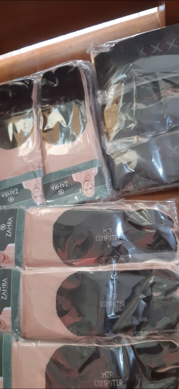 Foto ulasan pembeli t*****1, varian corak warna random