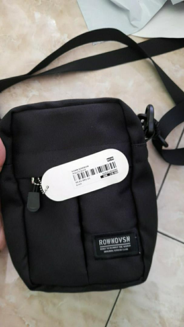 8. Rown Division Sling Bag || Paquito Hitam Tas Selempang - Foto ulasan pembeli