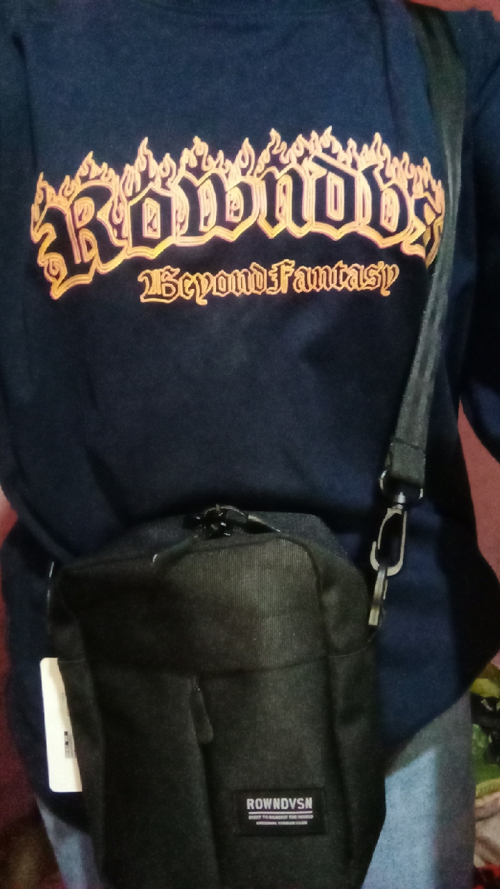 8. Rown Division Sling Bag || Paquito Hitam Tas Selempang - Foto ulasan pembeli