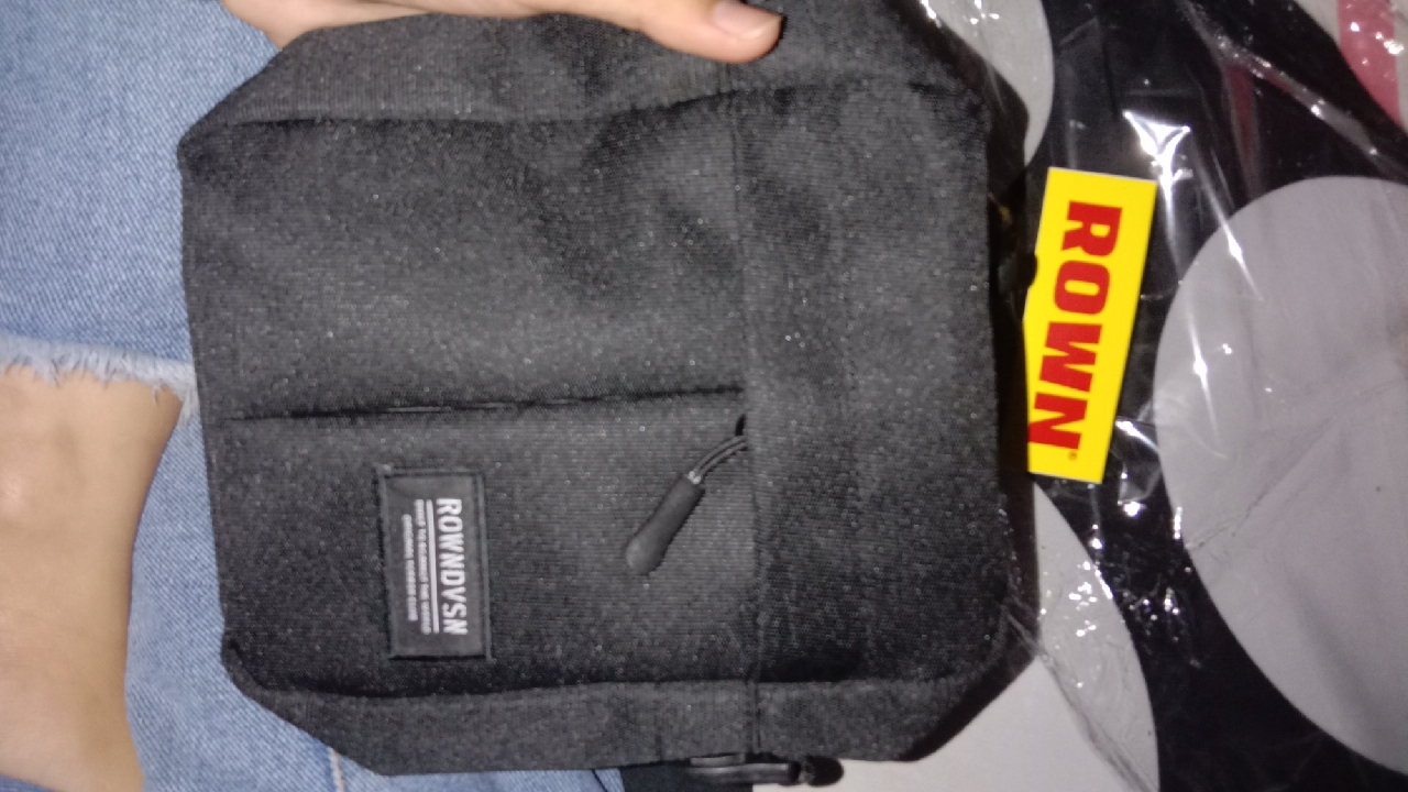 8. Rown Division Sling Bag || Paquito Hitam Tas Selempang - Foto ulasan pembeli