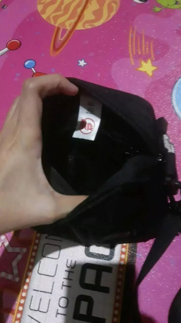 8. Rown Division Sling Bag || Paquito Hitam Tas Selempang - Foto ulasan pembeli