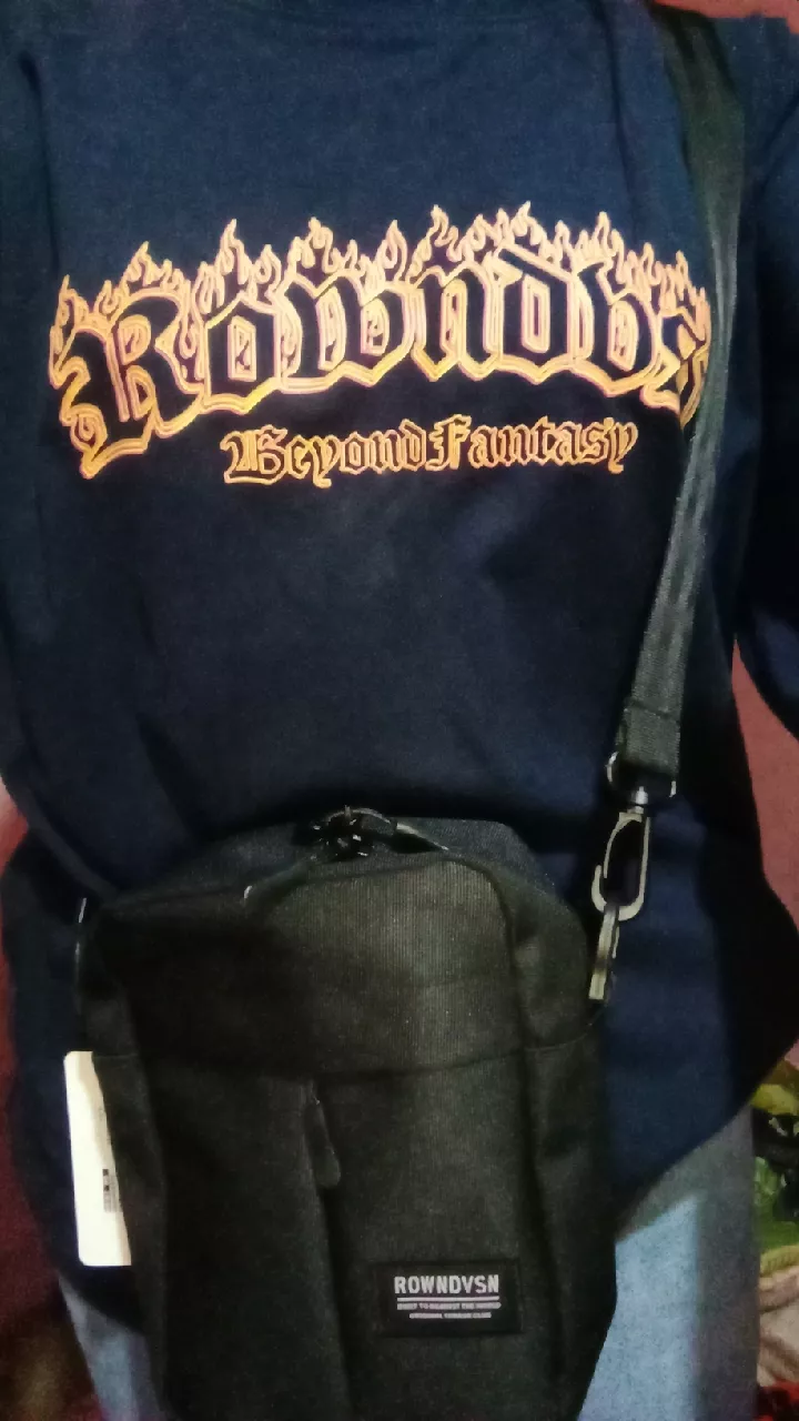 8. Rown Division Sling Bag || Paquito Hitam Tas Selempang - Foto ulasan pembeli