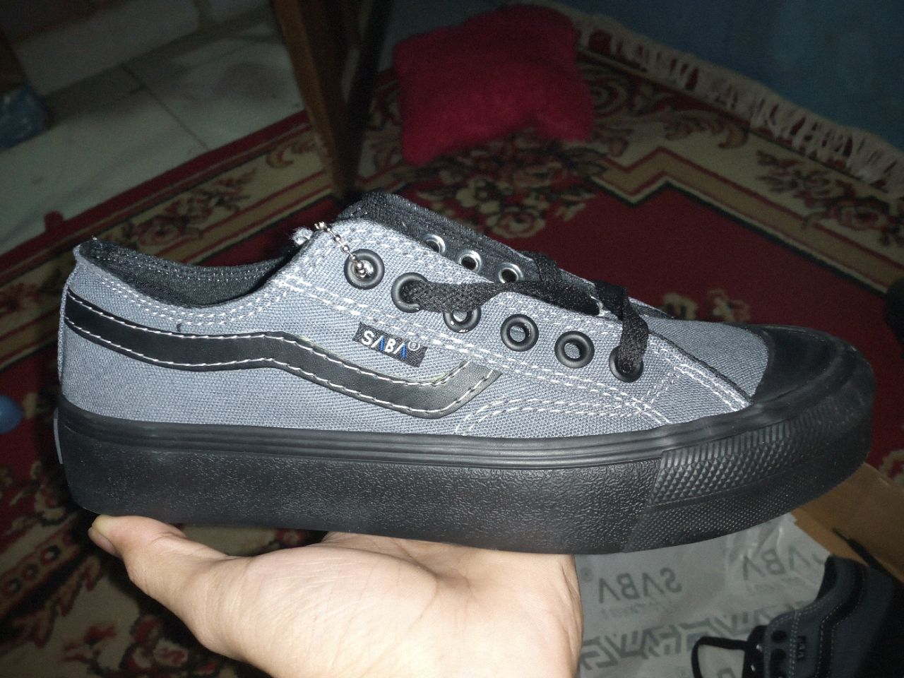 8. SABA Veloz Grey Black - Sepatu Sneakers Casual Pria Wanita | Simple, Nyaman & Kekinian VLZ 20 - Foto ulasan pembeli
