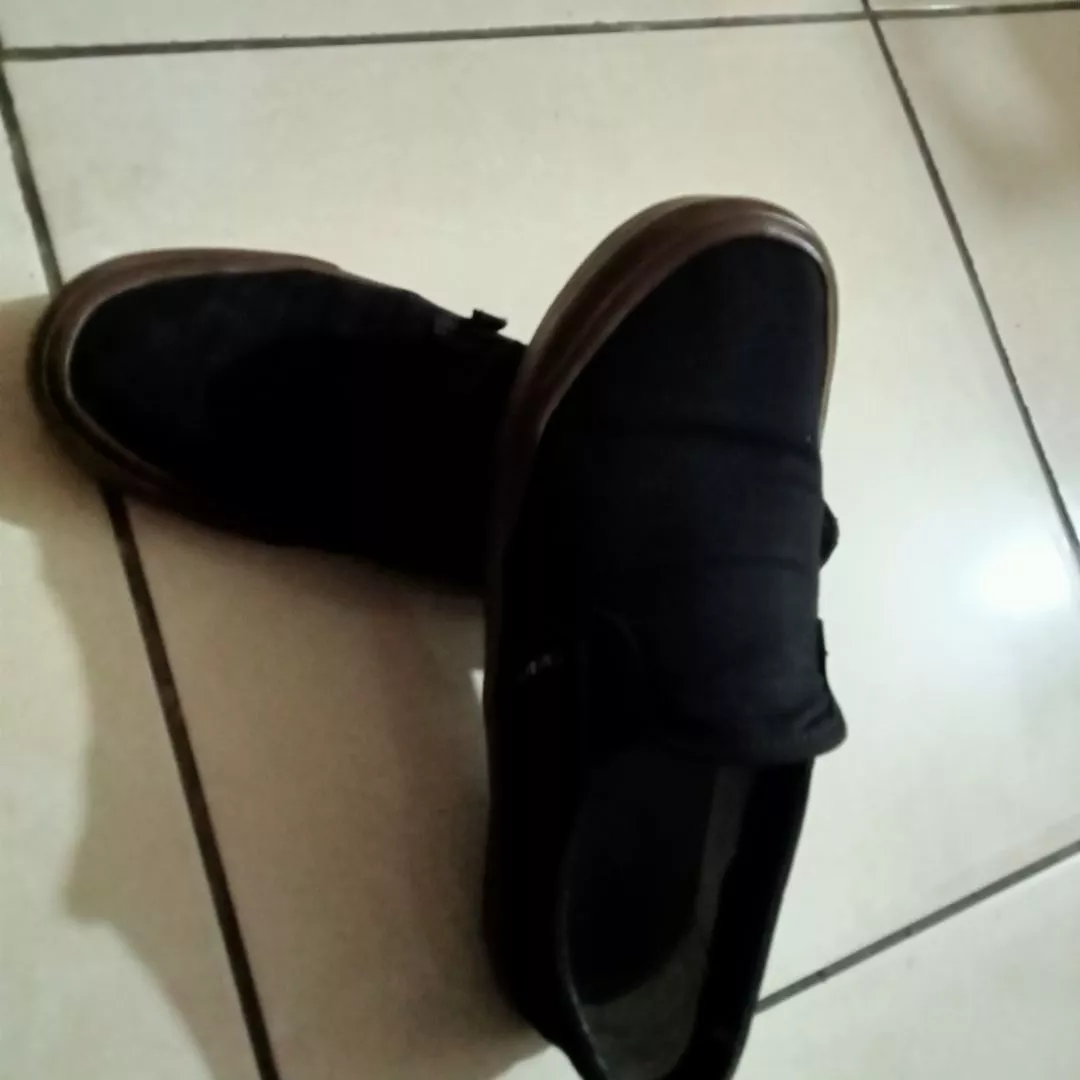 8. SABA Veloz Grey Black - Sepatu Sneakers Casual Pria Wanita | Simple, Nyaman & Kekinian VLZ 20 - Foto ulasan pembeli
