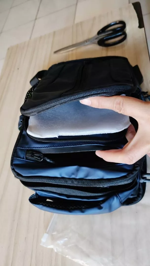 9. Freeknight Tas Selempang Travel USB Port Sling Bag Tas Slempang Pria Keren Multifungsi Cross Body Bag TS718 - Foto ulasan pembeli