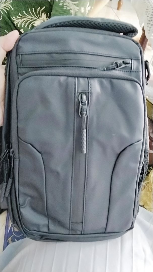 9. Freeknight Tas Selempang Travel USB Port Sling Bag Tas Slempang Pria Keren Multifungsi Cross Body Bag TS718 - Foto ulasan pembeli