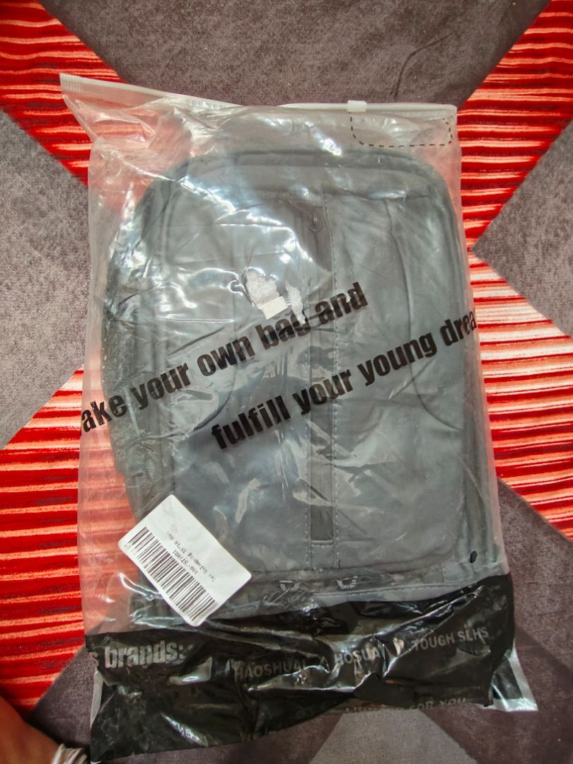 9. Freeknight Tas Selempang Travel USB Port Sling Bag Tas Slempang Pria Keren Multifungsi Cross Body Bag TS718 - Foto ulasan pembeli