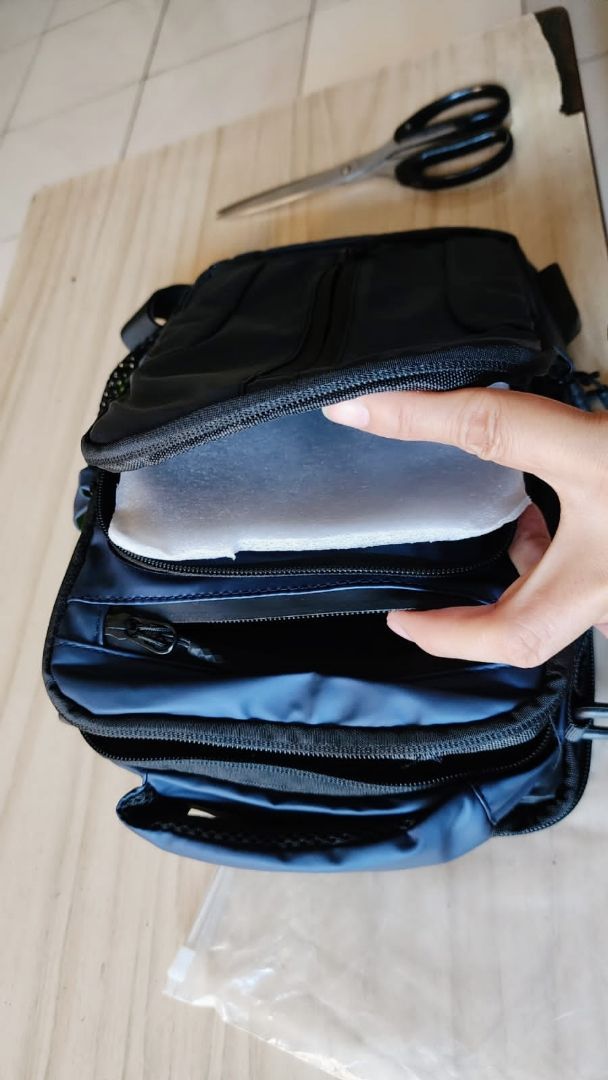 9. Freeknight Tas Selempang Travel USB Port Sling Bag Tas Slempang Pria Keren Multifungsi Cross Body Bag TS718 - Foto ulasan pembeli