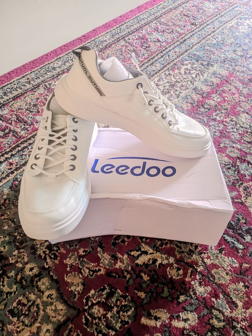 9. Leedoo Sepatu Sneakers Pria Original Casual Olahraga Sporty LarI Pria Dewasa Shoes Putih MC429 - Foto ulasan pembeli