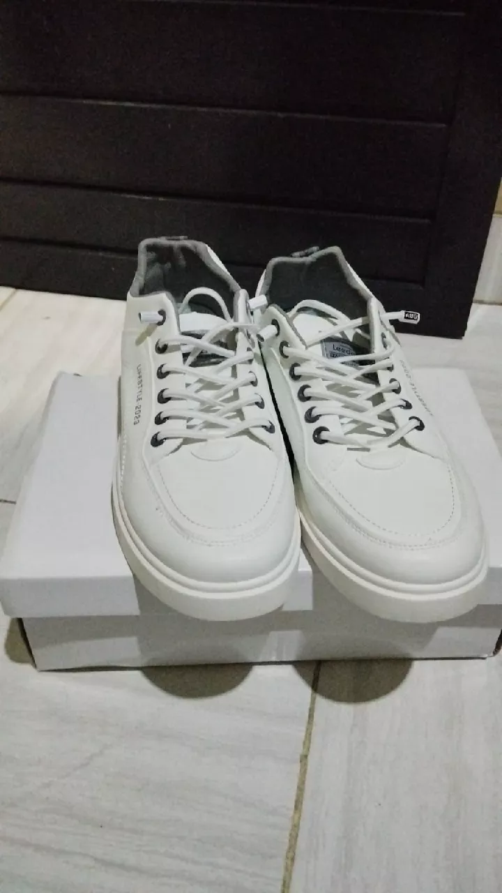 9. Leedoo Sepatu Sneakers Pria Original Casual Olahraga Sporty LarI Pria Dewasa Shoes Putih MC429 - Foto ulasan pembeli