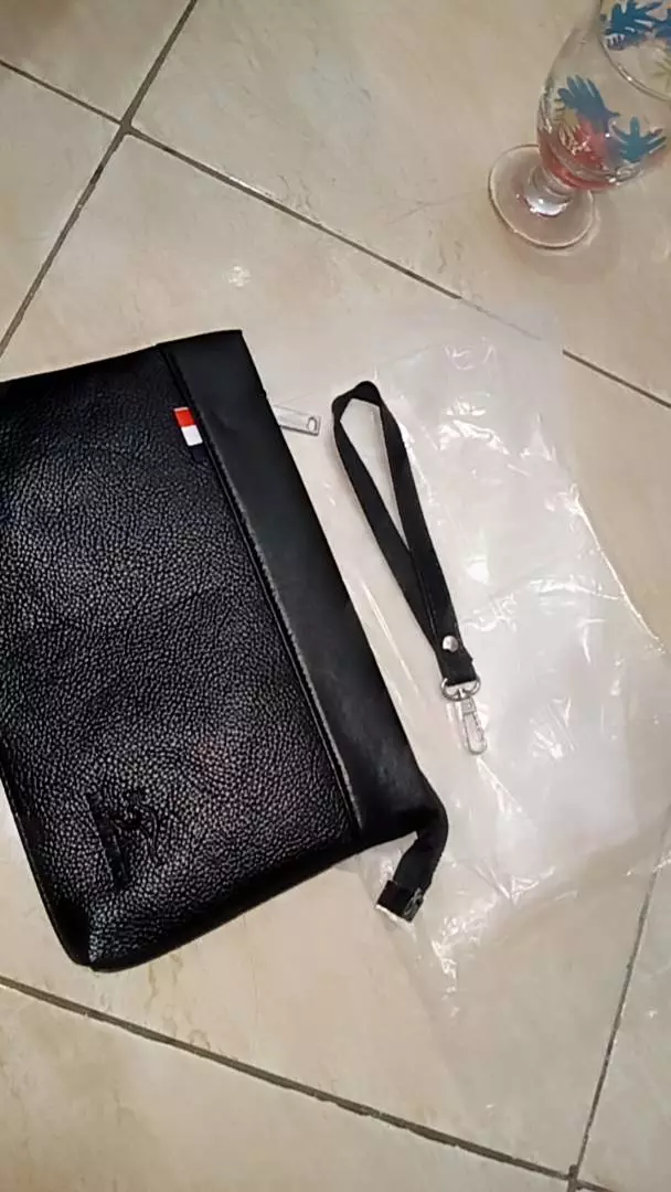 Clutch Bag Pria Kulit Murah 26cm x 17cm - Foto ulasan pembeli