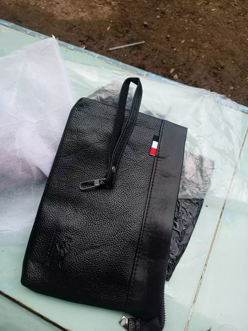 Clutch Bag Pria Kulit Murah 26cm x 17cm - Foto ulasan pembeli