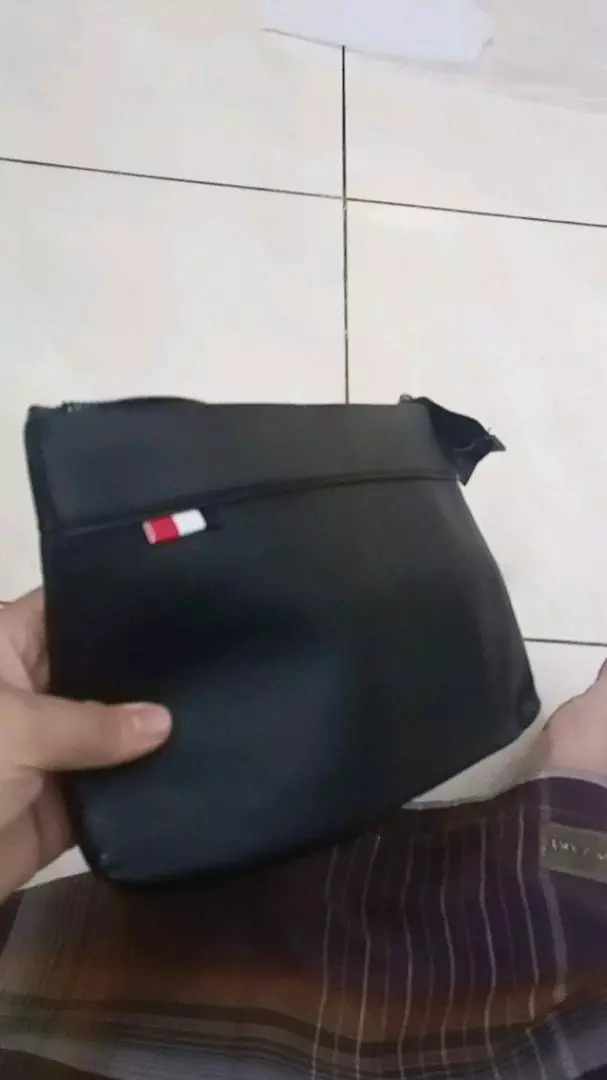 Clutch Bag Pria Kulit Murah 26cm x 17cm - Foto ulasan pembeli
