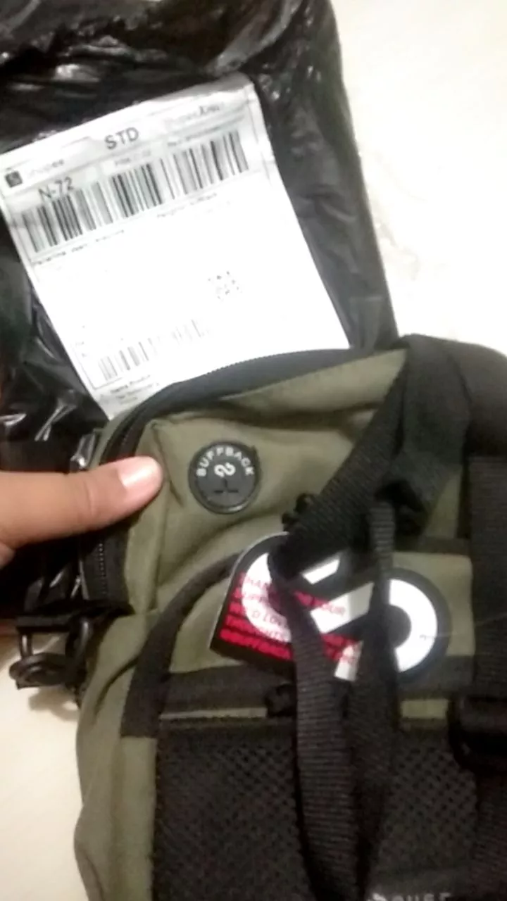 Buffback Tas Selempang Unisex Urban Modern - Foto ulasan pembeli