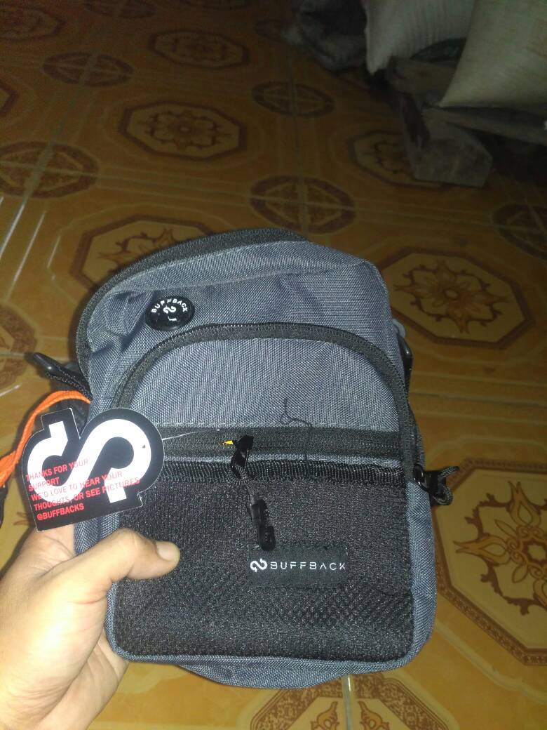 Buffback Tas Selempang Unisex Urban Modern - Foto ulasan pembeli