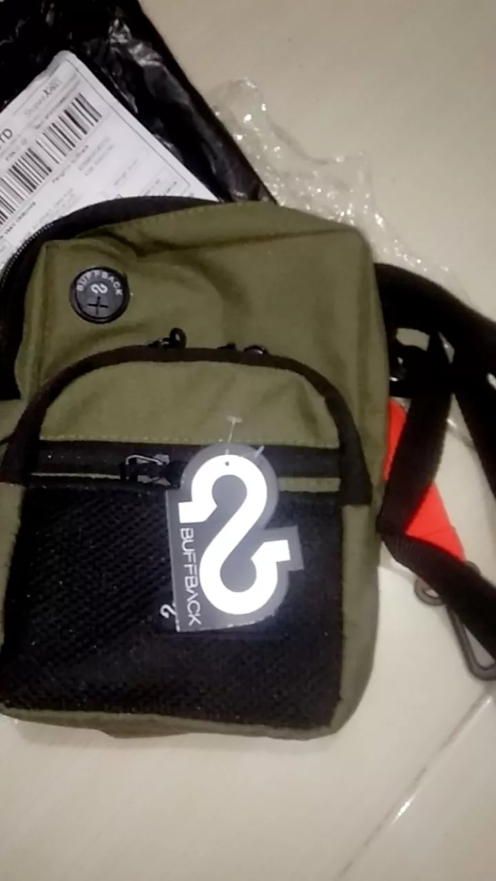 Buffback Tas Selempang Unisex Urban Modern - Foto ulasan pembeli